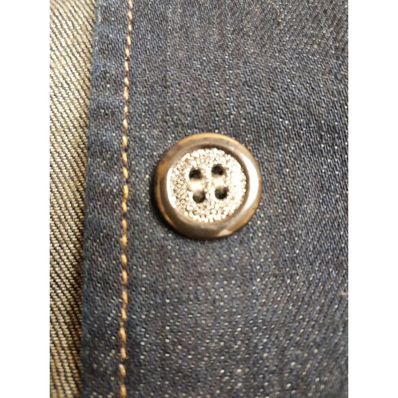 Chico’s Platinum Sz L Blue Dark Wash Denim Jacket - Pockets Covered Buttons NWOT - Picture 4 of 16